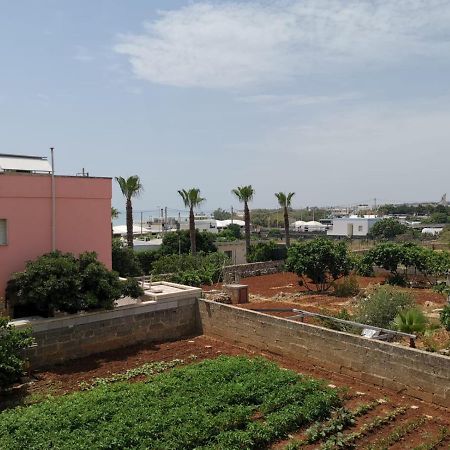 Apartamento Casa Tramonto Vista Mare Marina Di Pescoluse Exterior foto