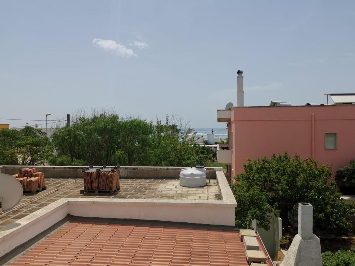 Apartamento Casa Tramonto Vista Mare Marina Di Pescoluse Exterior foto